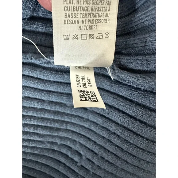 Aerie Collared Cropped Button Down Cardigan M Blue 90s Preppy Clean Girl - Picture 8 of 10